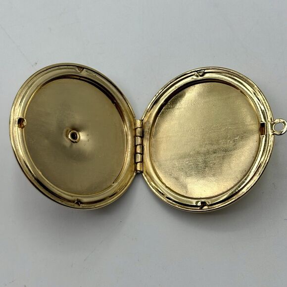 Vintage Mid Century Gold With Red Guilloche Enamel Seed Pearls Locket - Picture 3 of 5